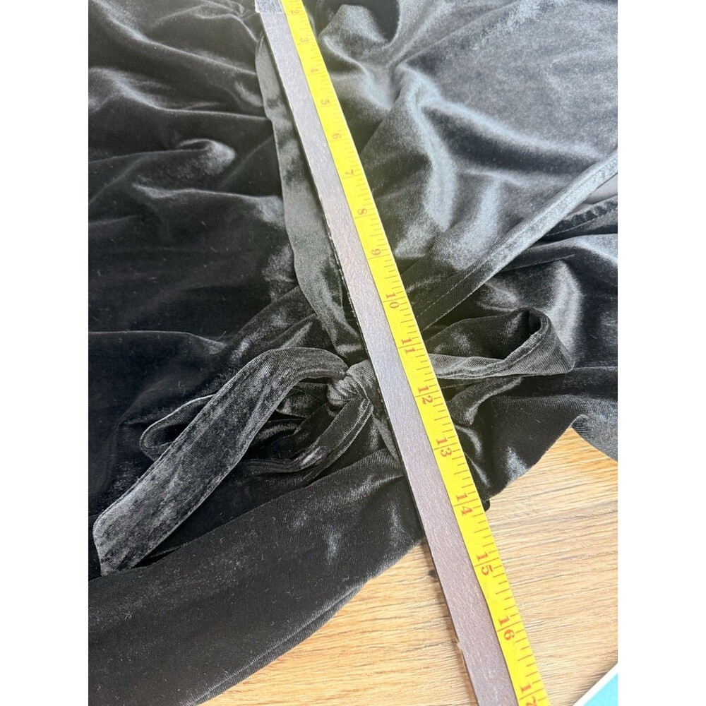 Draper James Black Velvet Wrap Dress Size M Short  Sleeve W/Pockets - Picture 12 of 16
